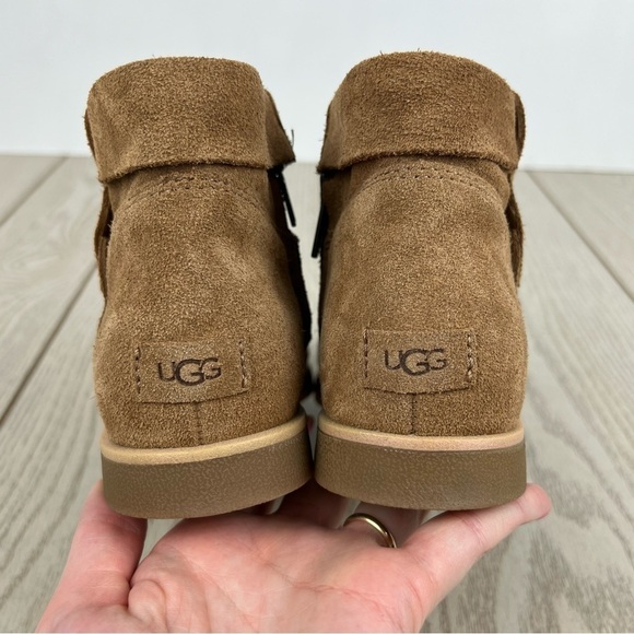 UGG Women's Josefene Cuff Suede Ankle Boots US6 Chestnut (tan/brown) $130 - Picture 8 of 11